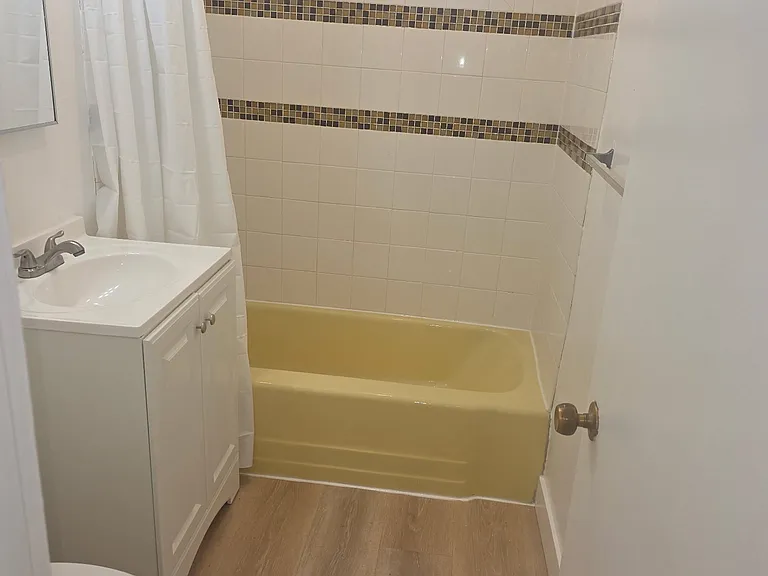 931 S Trident St #B — Photo 12