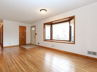 8139 Clinton Ave S, Bloomington, MN 55420