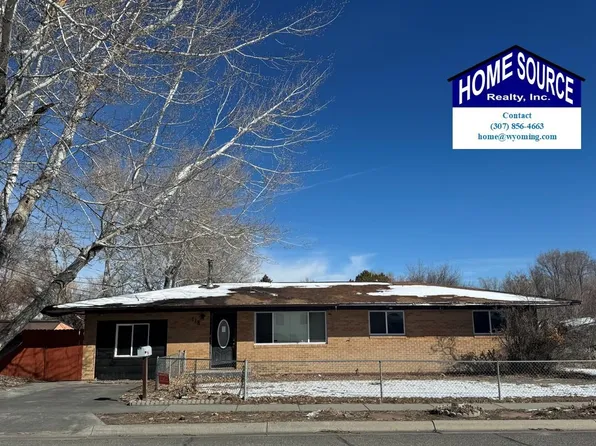 118 E Sunset Dr, Riverton, WY 82501