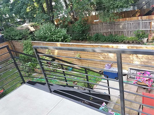 Rented by EXR | media 11