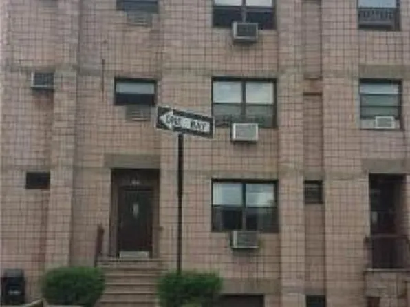 72 Clove Rd #76-2, Brooklyn, NY 11225
