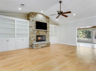 2009 American Dr, Lago Vista, TX 78645