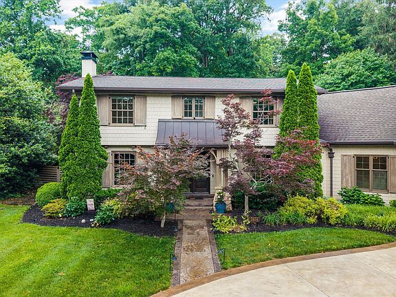 3rd image of 7404 Sherwood Dr