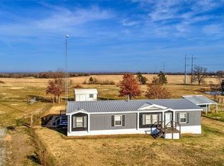 756 County Road 1200, Savoy, TX 75479