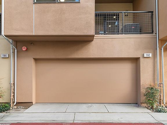 4th image of 1182 Almanor Ln