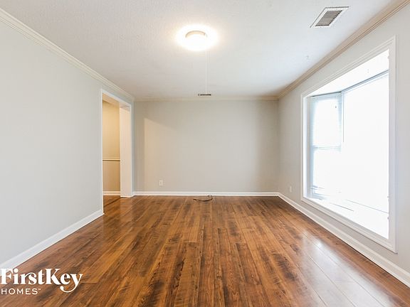 2nd image of 126 National Ave