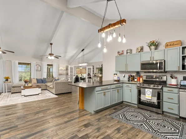 170 COUNTY ROAD 2756, Mico, TX 78056