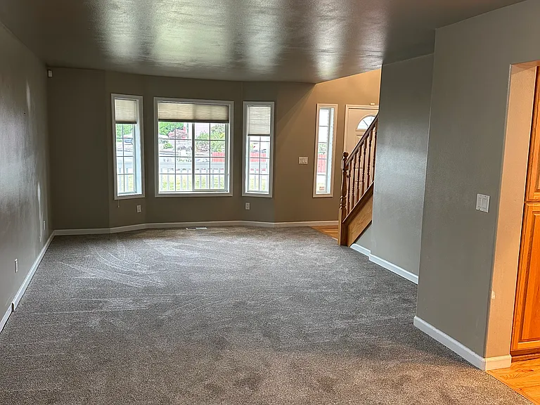 1562 Cougar Ct SW — Photo 7