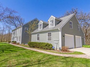 40W700 Old Lafox Rd, Saint Charles, IL 60175