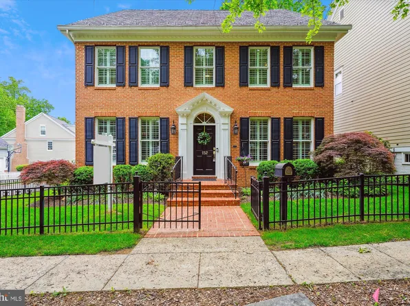 152 Thurgood St, Gaithersburg, MD 20878