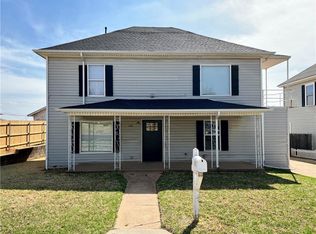 616 N Custer St, Weatherford, OK 73096
