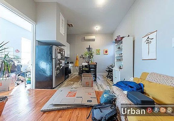 2nd image of 354 S 4th St APT 7