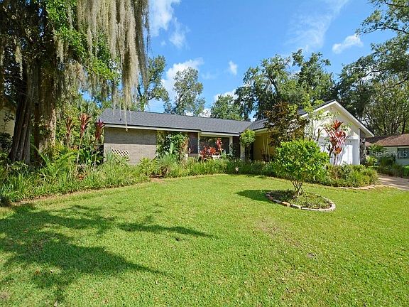 2nd image of 115 Essex Dr
