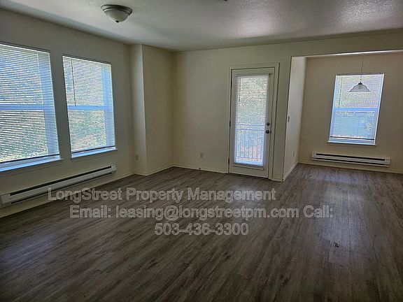 3rd image of 300 SE 148th Ave APT 6