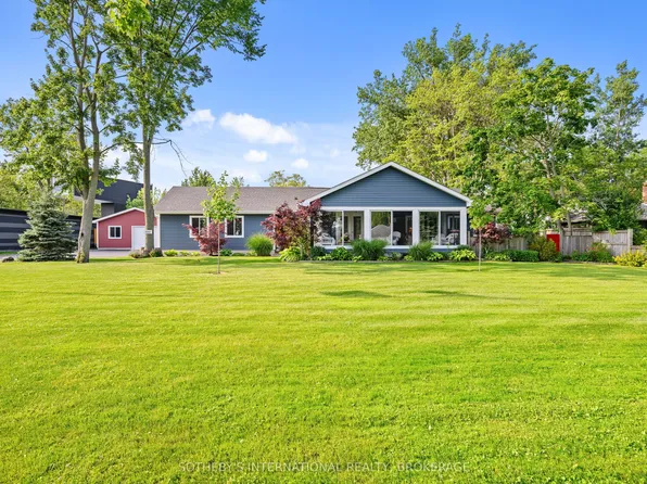 880 Edgemere Rd, Fort Erie, ON L2A 1A8