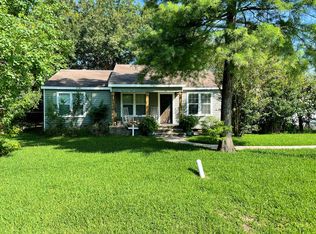3235 42nd St, Port Arthur, TX 77642