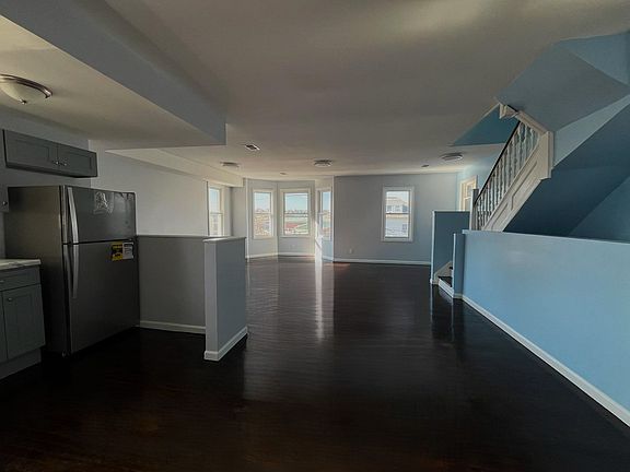 3rd image of 60 Hillside Ave #2