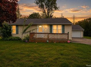 4111 Risedorph St, Burton, MI 48509