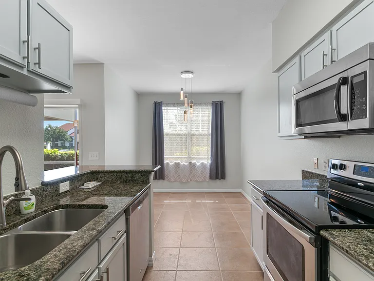 7915 Preserve Cir #216 — Photo 41