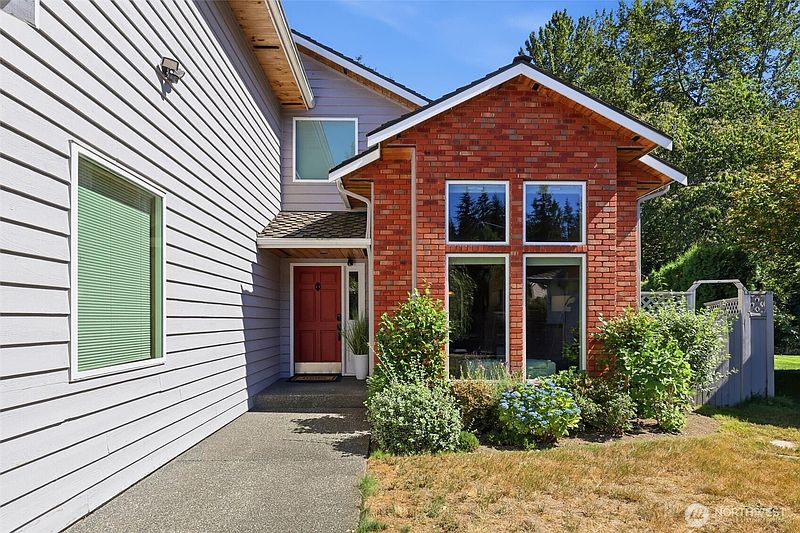 4th image of 3802 127th Street SE