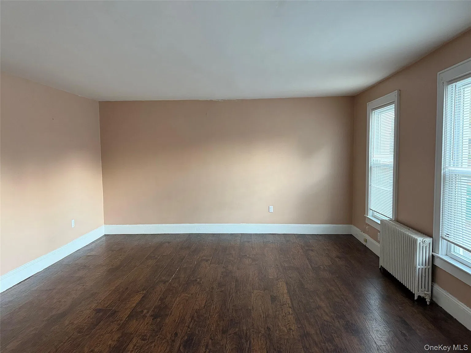 3 bed, 1.5 bath, 1814 sqft, $2,600 — Photo 2