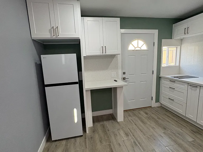 4228 Giles Ct — Photo 2