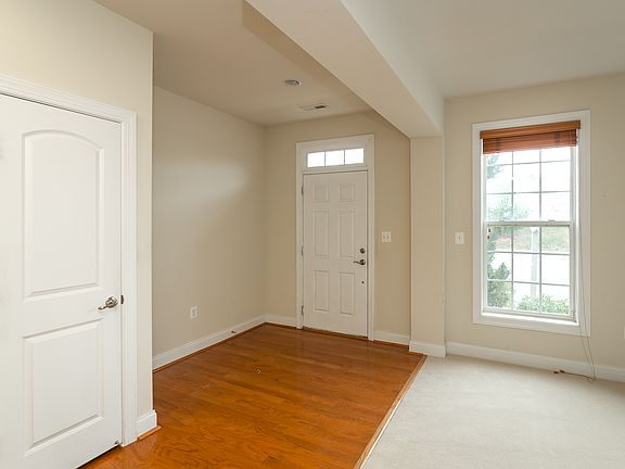 4th image of 15972 Greymill Manor Dr
