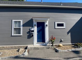 5 Cleaves St #D, Rockport, MA 01966