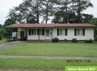 834 Moriston Rd, Fayetteville, NC 28314