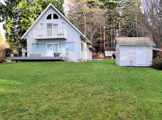 1705 Joans Ln, Lummi Island, WA 98262