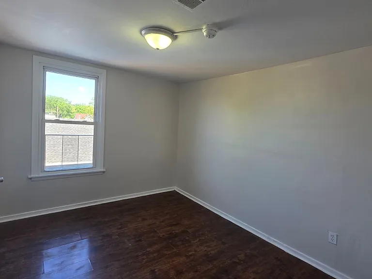 241 W Ivy St #3 — Photo 10
