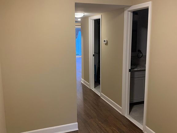 3rd image of 9 Greenwood Dr