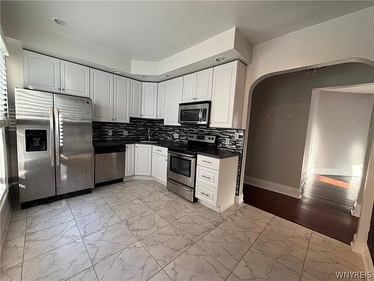 193 Norwood Ave — Photo 11