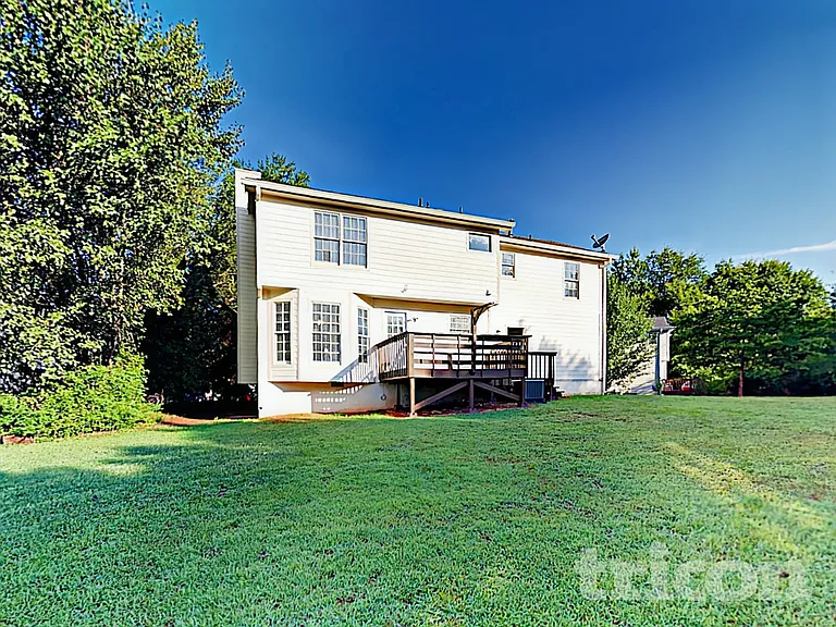 3850 Paulownia Dr — Photo 16