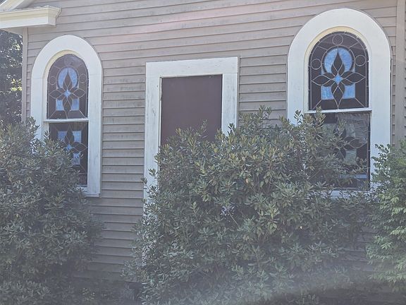 4th image of 26 S Sulloway Street