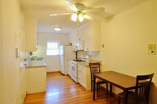 157 Lake Shore Rd #2 Photo 1