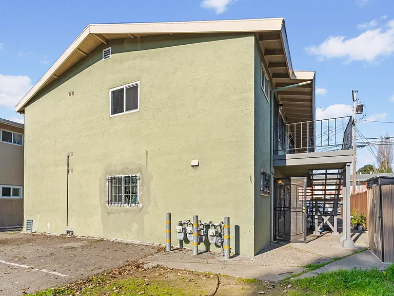 128 Catron Dr #C — Photo 22