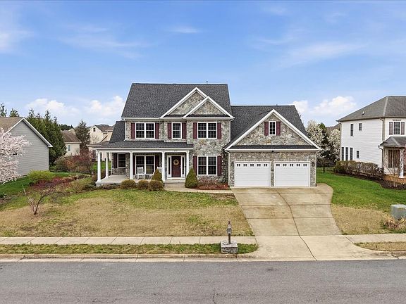 2nd image of 226 Summerfield Dr