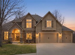 14255 NW 68th St, Parkville, MO 64152