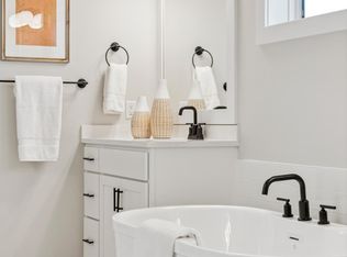 5527 Scenic Loop Run, Victoria, MN 55386