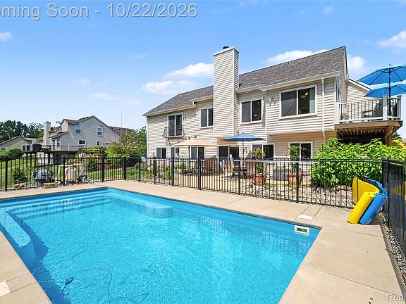 3rd image of 4312 Ridge Ct