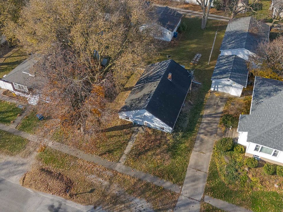 211 N Harrison St, Flanagan, IL 61740 Zillow