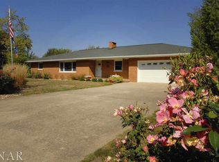 603 E 6th St, El Paso, IL