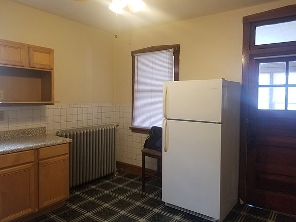 5th image of 5024 W Henderson St #2