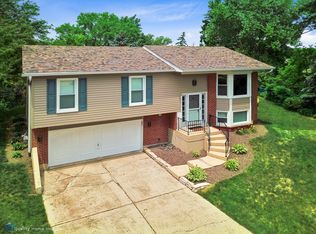 353 Sherwood Ct, Bolingbrook, IL