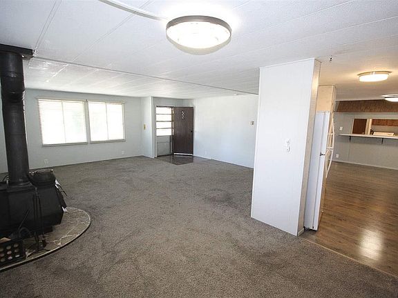 4th image of 71 Galaxy Ln