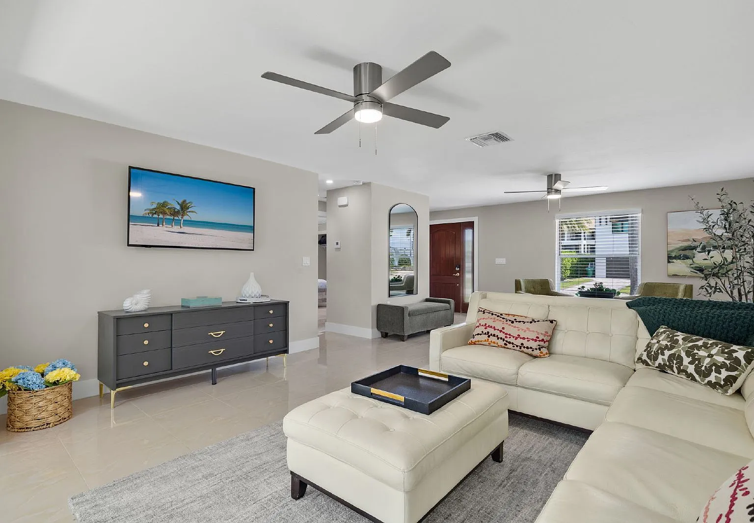 4 bed, 3.0 bath, 2467 sqft, $19,500 — Photo 3