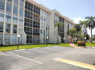 851 Three Islands Blvd APT 205, Hallandale, FL 33009