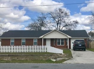 121 Kyle Ln, Hinesville, GA 31313