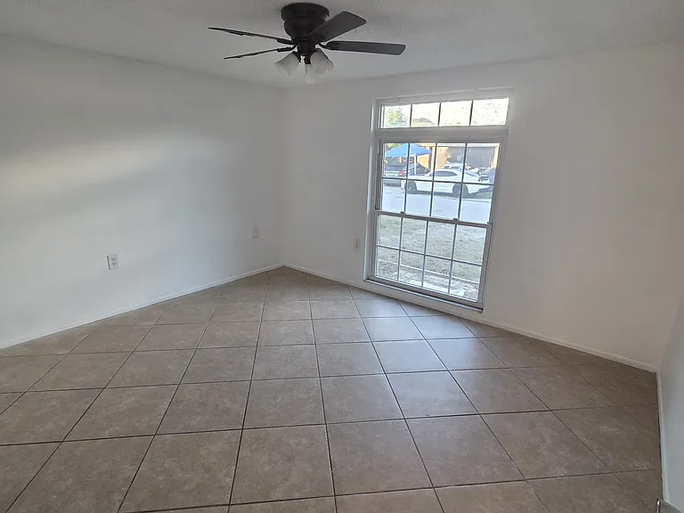 9125 Hunt Club Ln — Photo 8
